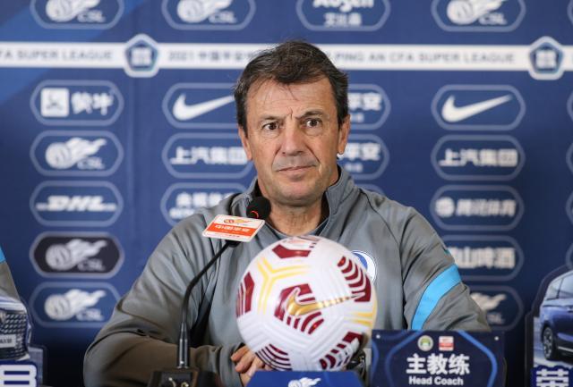 乐鱼体育线上网站-大连人希望以昂扬姿态进入2022 何塞：比赛有信心